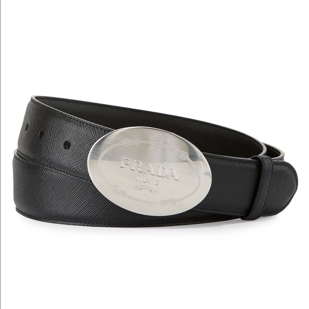 Prada round logo belt!